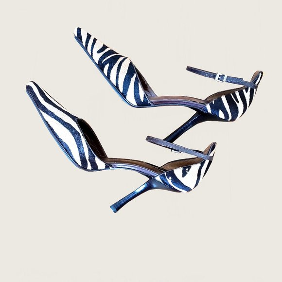 BCBGMaxAzria Pony Pumps - Picture 6 of 10
